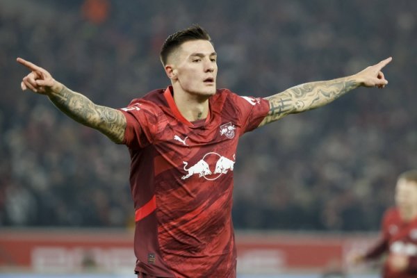 British media: Yorke is close to joining Arsenal, Manchester United s forward signing focuses on Cesco